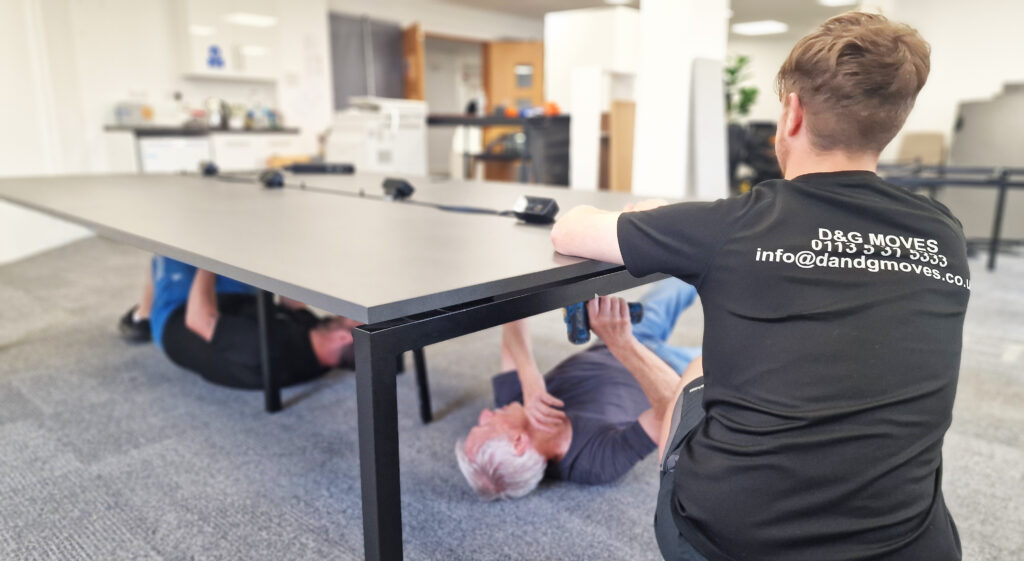 Commercial removals table dismantling